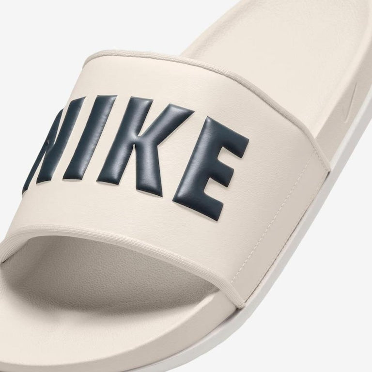 CHINELO NIKE OFFCOURT