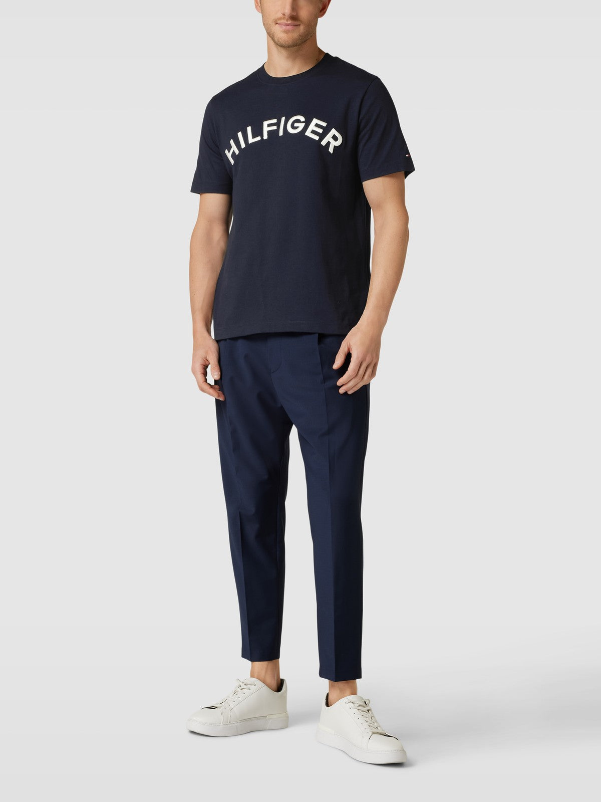 CAMISETA TOMMY HILFIGER “ARCHED TEE”