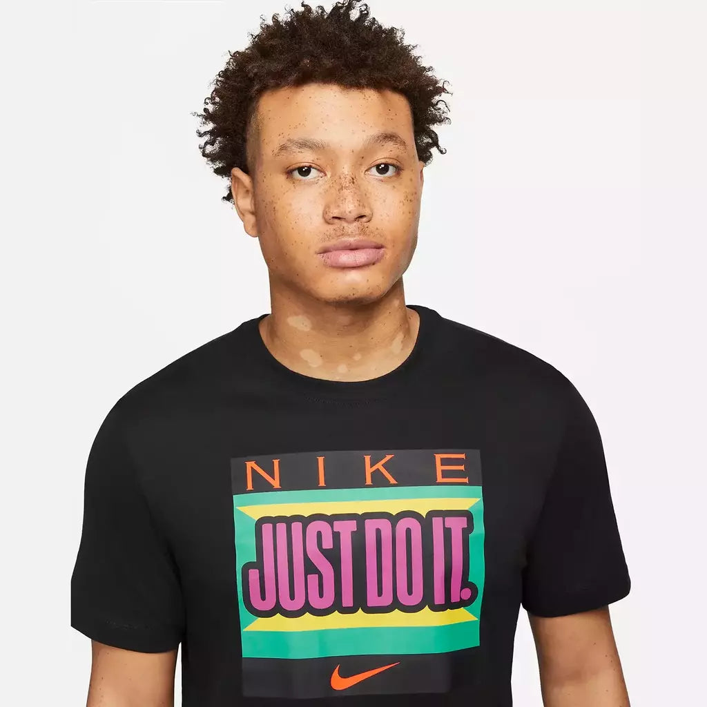 CAMISETA NIKE SWOOSH JUST DO IT - PRETA+ROSA