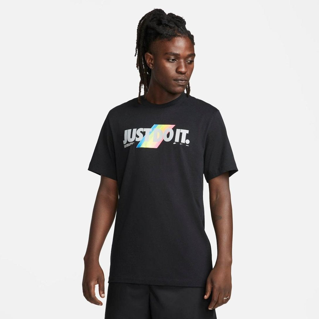 CAMISETA NIKE SPORTSWEAR JUST DO IT - PRETA