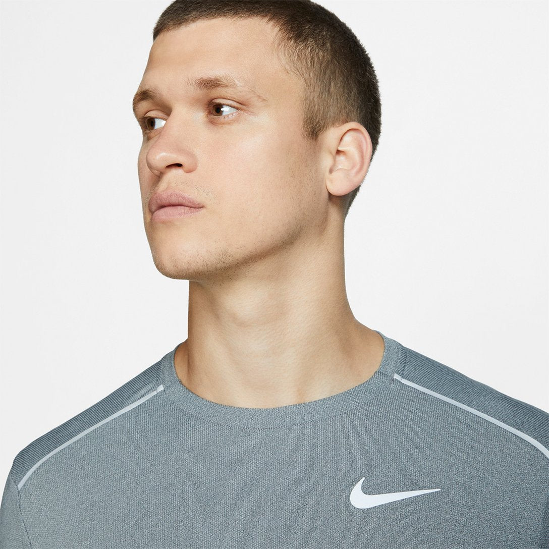 CAMISETA NIKE MANGA LONGA ELEMENT CREW 3.0