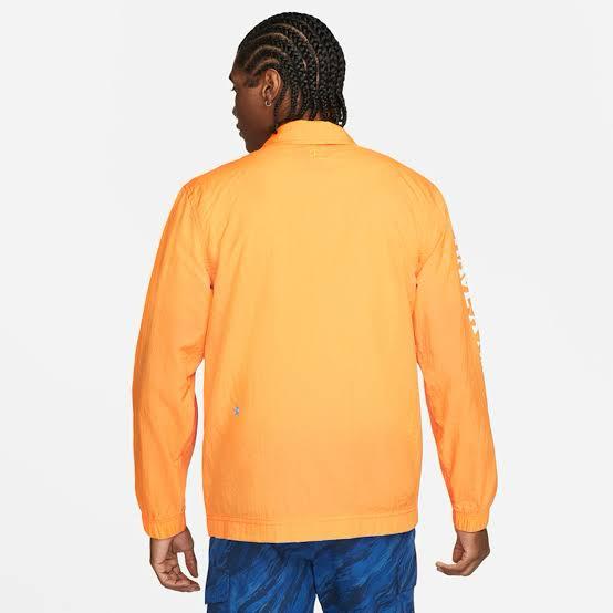 JAQUETA NIKE “HAVE A NIKE DAY”- LARANJA