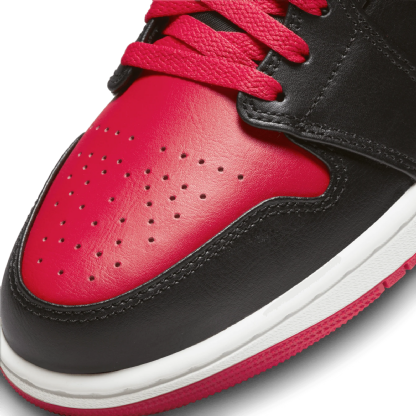 TENIS NIKE AIR JORDAN 1 MID “ALTERNATE BRED” - PRETO/VERMELHO