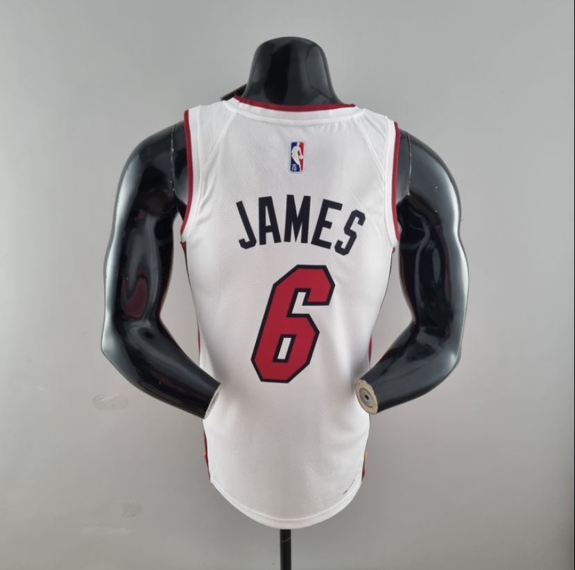 MIAMI HEAT 75 ANOS JAMES 6