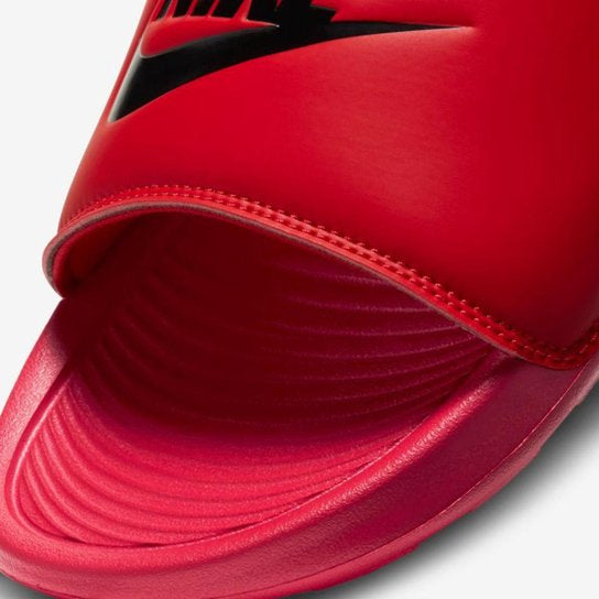 NIKE VICTORI ONE - VERMELHO