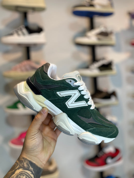 NEW BALANCE 9060 - VERDE