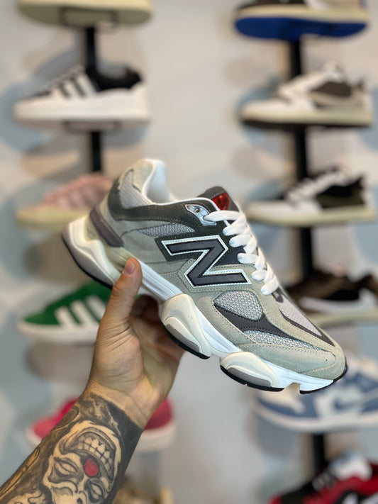 NEW BALANCE 9060 - CINZA