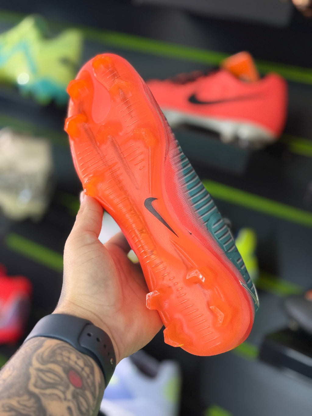 NIKE MERCURIAL VAPOR XI CR7