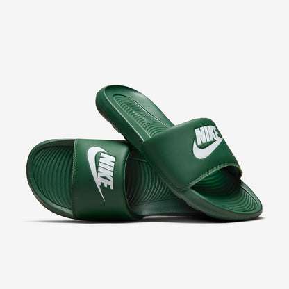NIKE VICTORI ONE - VERDE