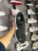 NIKE REVOLUCTION 8
