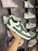 NIKE COURT VISION - VERDE
