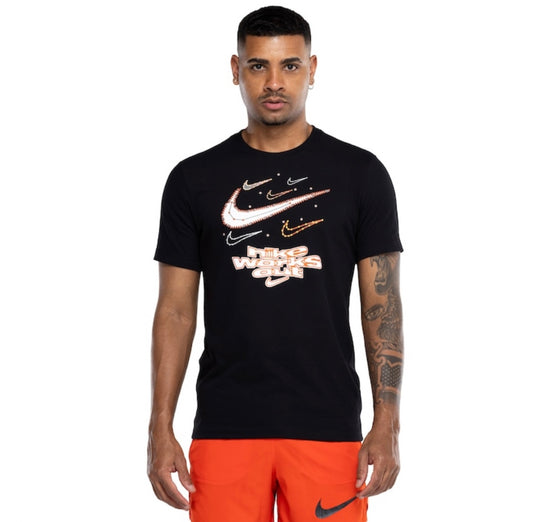 CAMISETA NIKE DRI-FIT (PRETA)